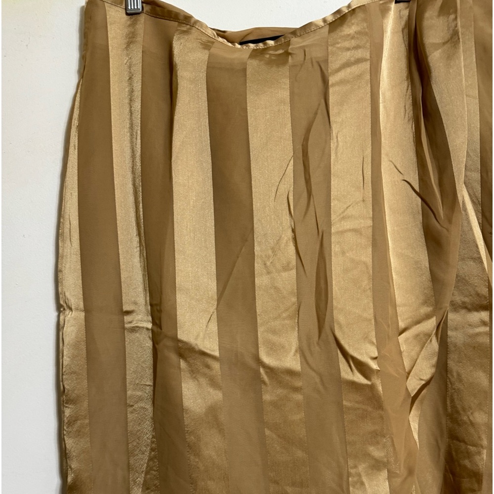 Skirt for all occasions.